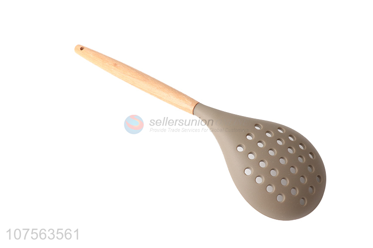 Promotional kitchen tools wooden handle silicone cooking skimmer
