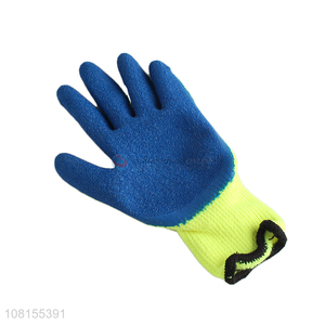 China supplier cold weather <em>latex</em> crinkle winter work <em>gloves</em>