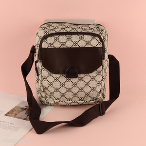 Top selling fashionable portable <em>messenger</em> <em>bag</em> wholesale