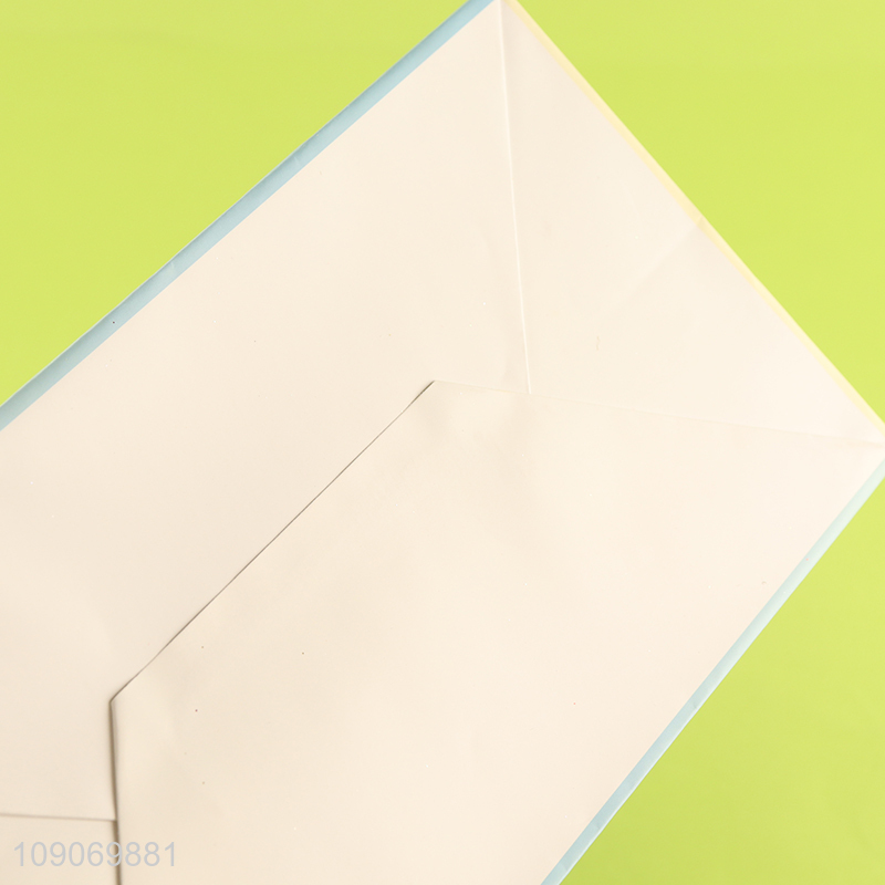 Yiwu market happy new year gifts packaging paper bag for sale