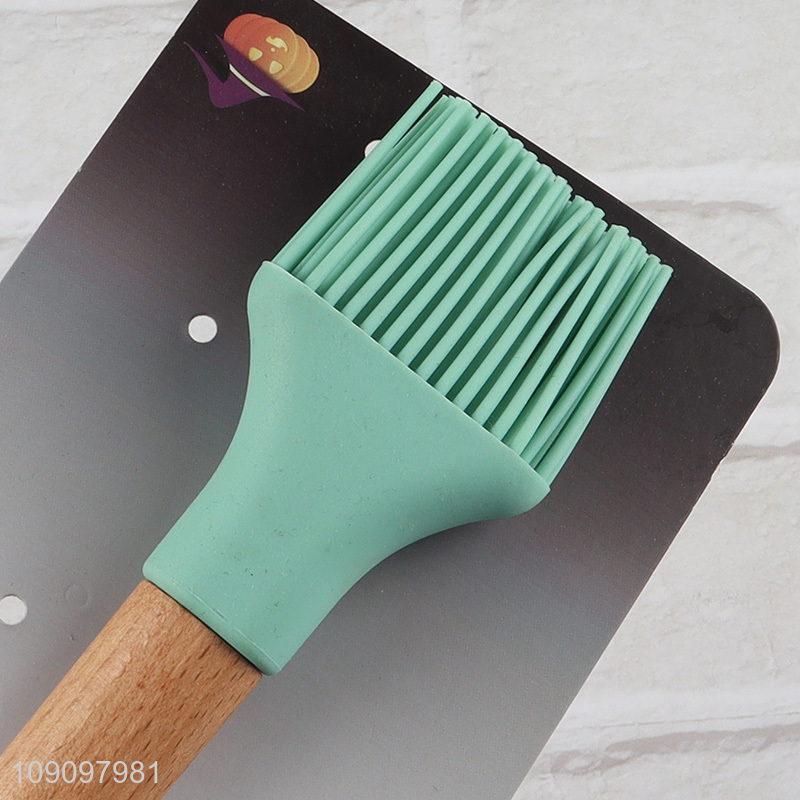 Hot selling kitchen gadget oil brush barbecue brush wholesale