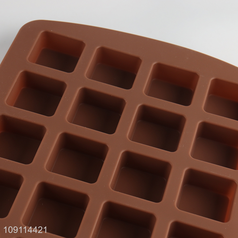 Yiwu market silicone non-stick baking tool chocolate mold candy mold