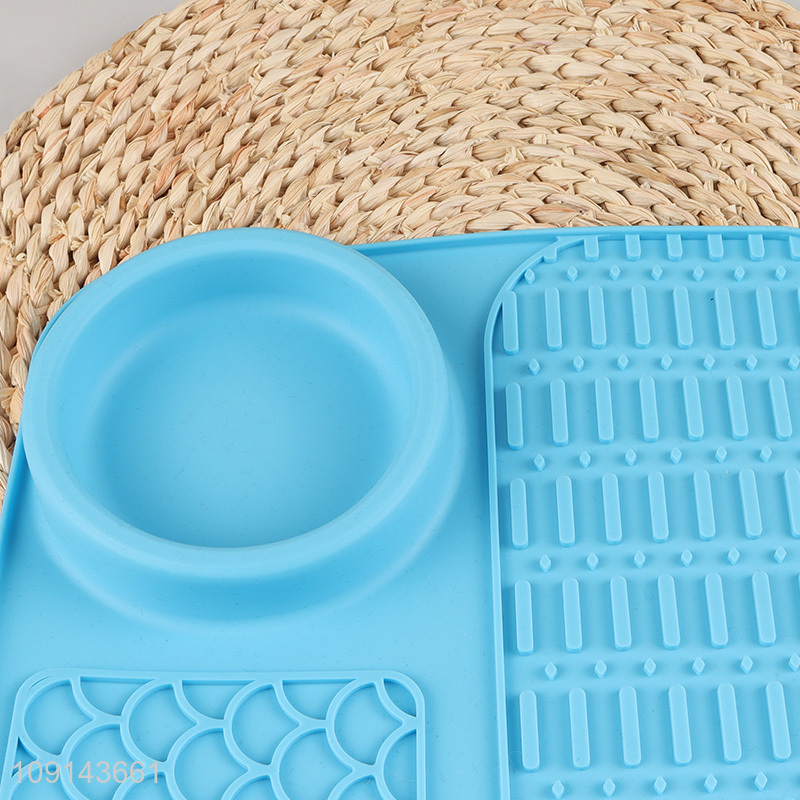 Top selling non-slip silicone pet slow feeder lick mat wholesale