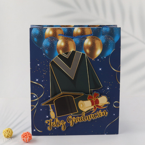 Hot products eco-friendly graduation party <em>paper</em> <em>bag</em> gifts packaging <em>bag</em>