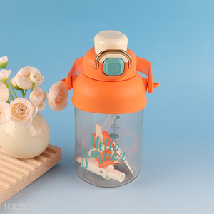 China Imports Portable Plastic Water Bottle Custom Water Bottle with Handle & <em>Straw</em>