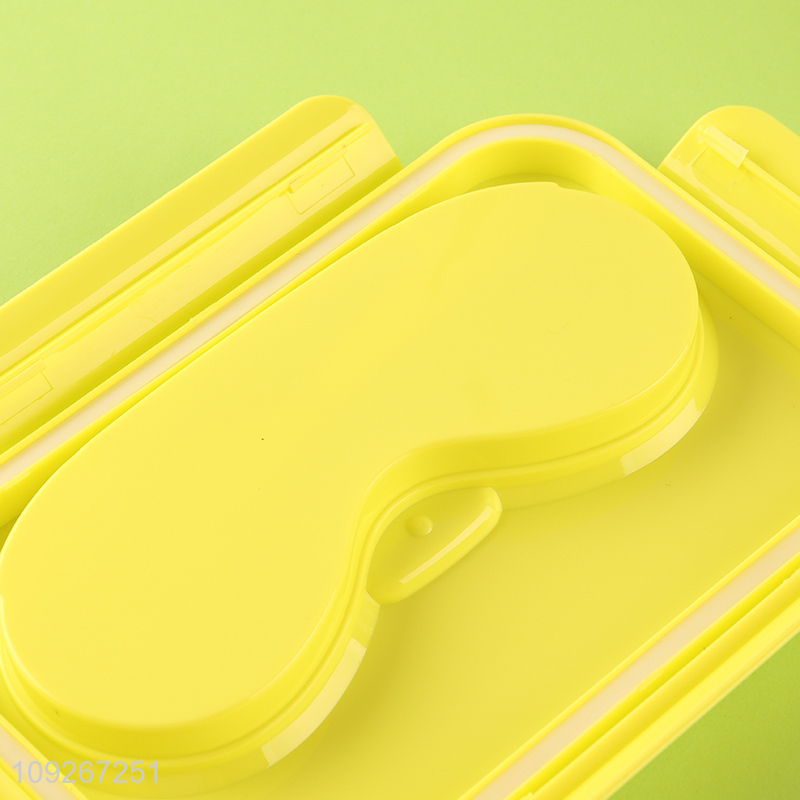 Hot items portable 3compartment plastic lunch box with tableware