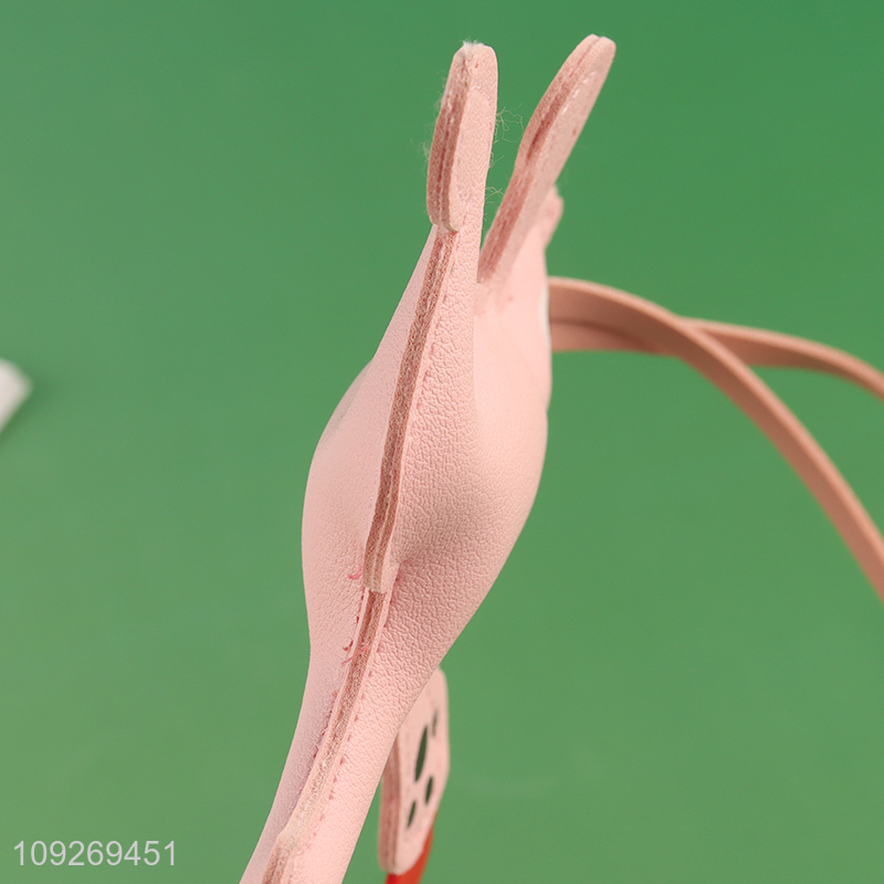 Low price cartoon pendant leather keychain key ring bag pendant