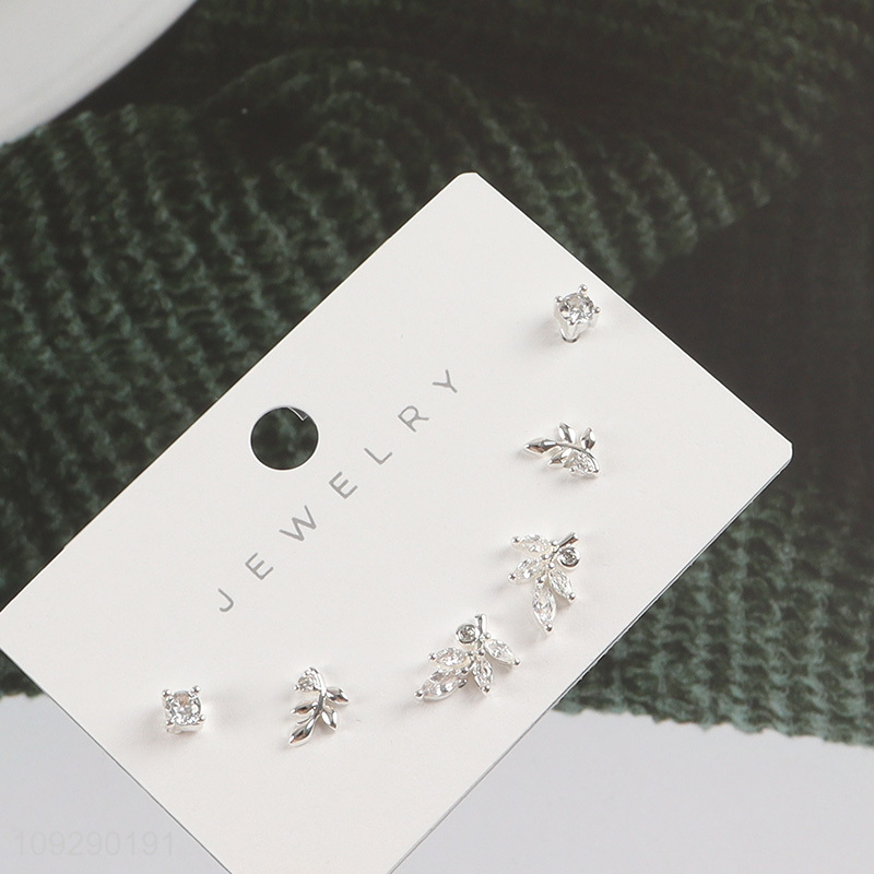 Low price delicate fashion jewelry earrings ear studs set