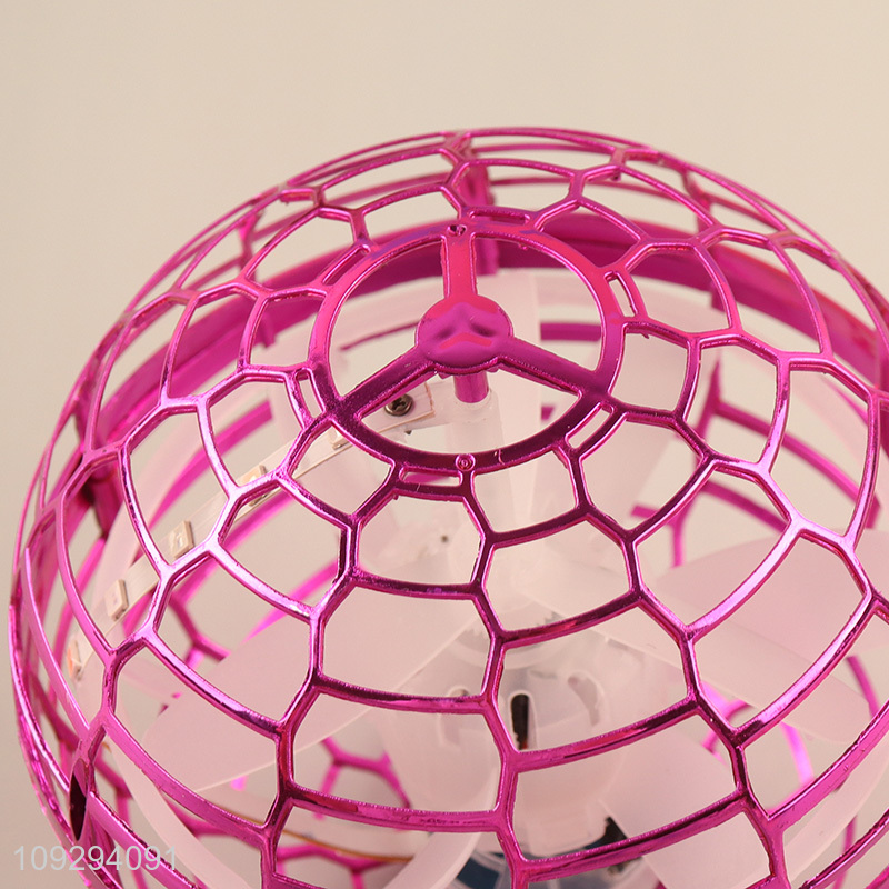 Top quality children Lighting Magic Flight Ball Toy