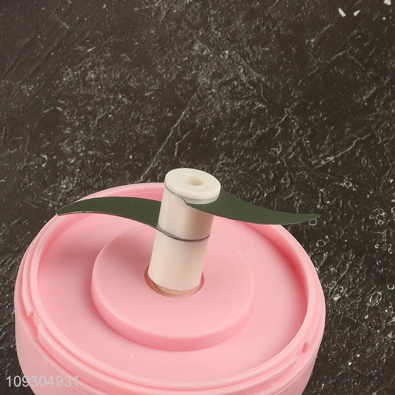 China factory kitchen gadget manual garlic chopper garlic press