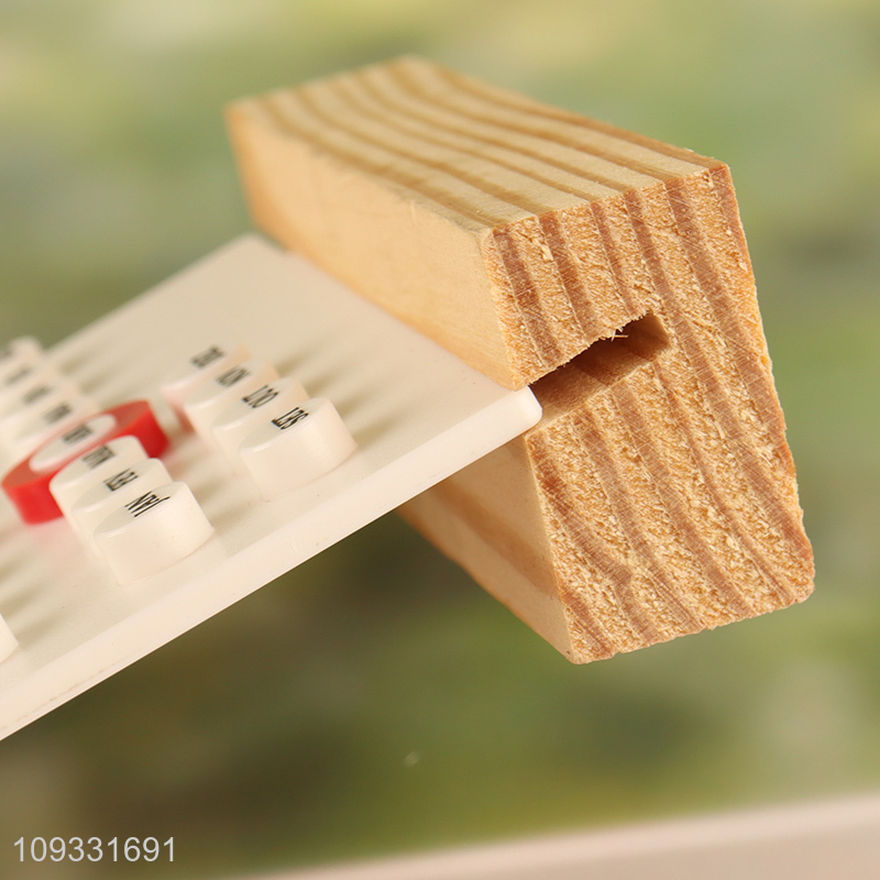 China factory MDF calendar ornaments for desktop