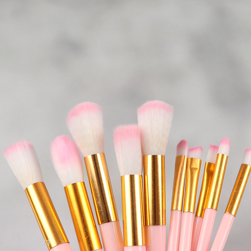 Yiwu market soft bristle cosmetic brush set