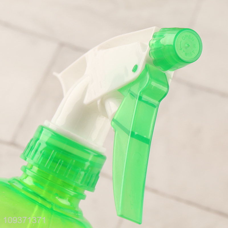 Factory supply plastic garden supplies spray bottle