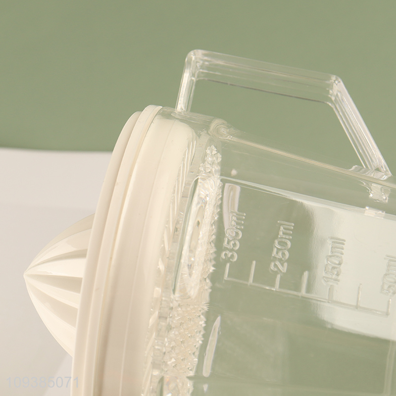 Good quality kitchen gadget juice squeezer with handle