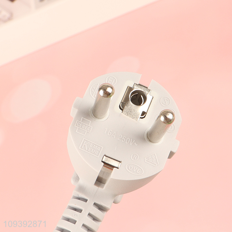 Good selling 2500w EU power socket
