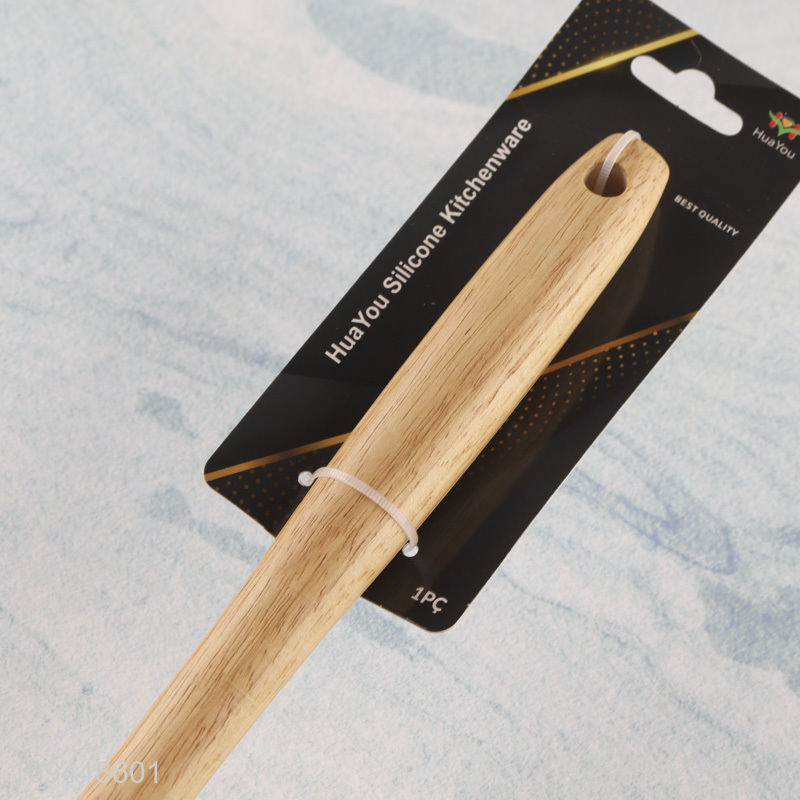 Good price long handle silicone kitchen utensil soup ladle