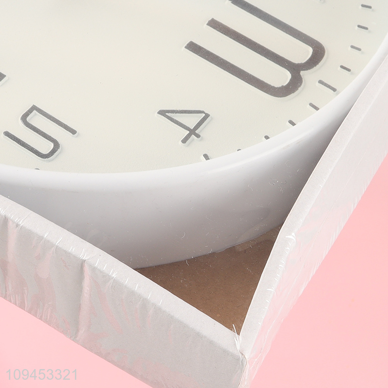 Yiwu market  white wall clocks hanging clocks for sale