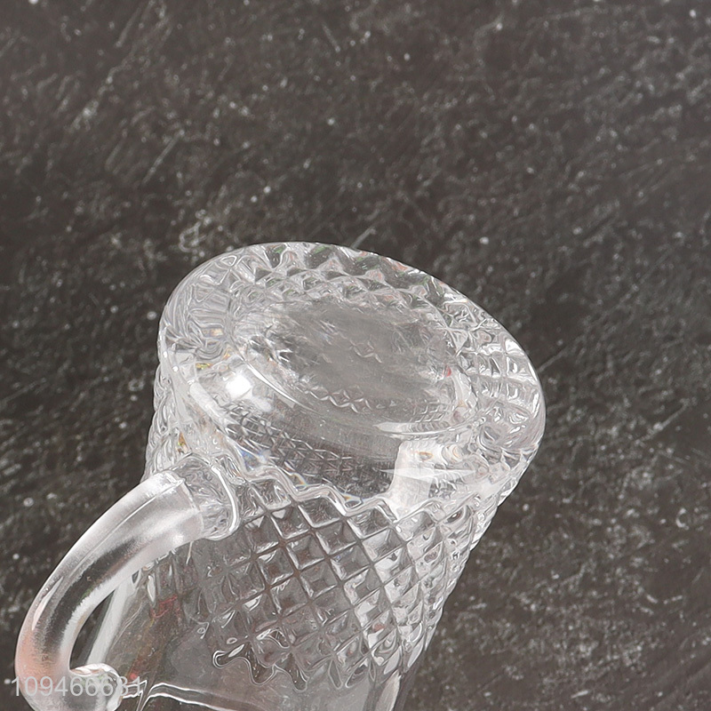 Yiwu market embossed glass beer cup drinking cup