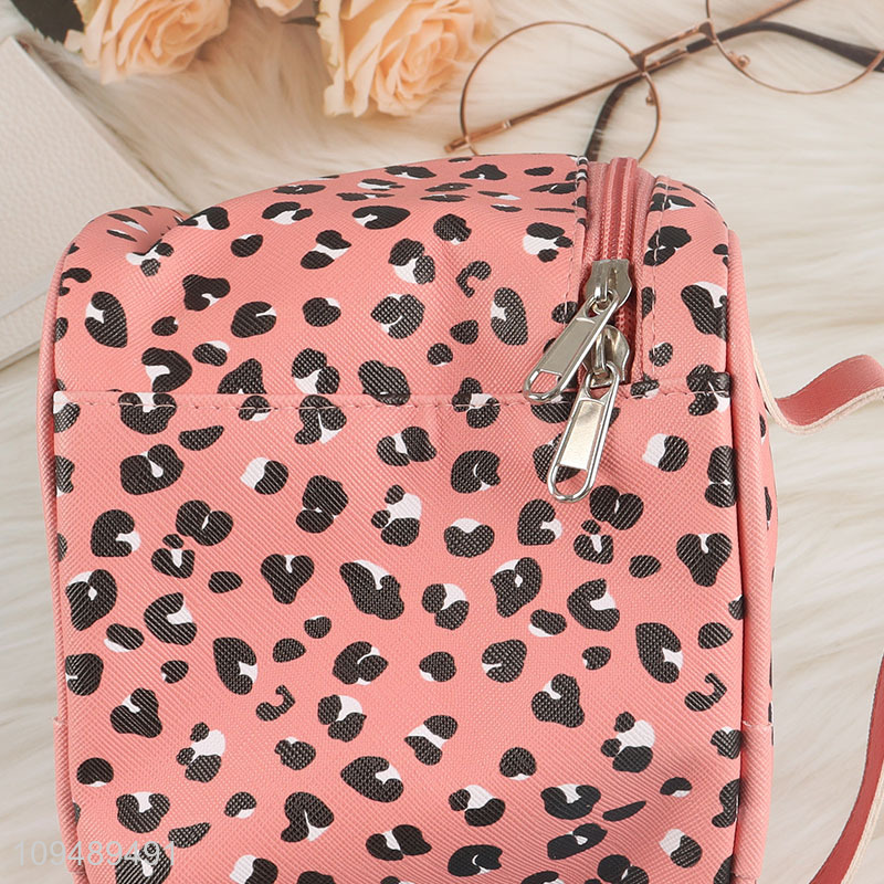 Low price cosmetic bag makeup bag with zipper