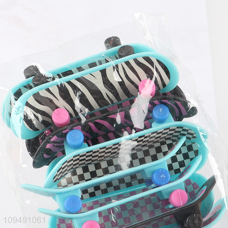 China supplier 12pcs mini finger skateboard toys